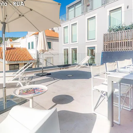 Season Apartment