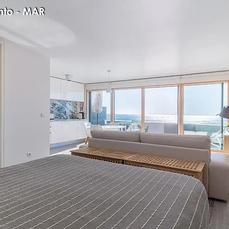 Apartment Season